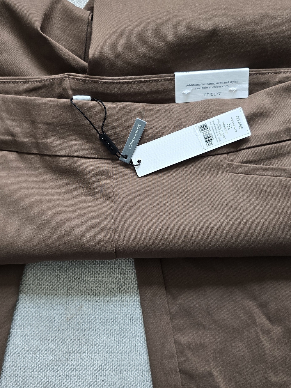 Chico's Slim Ankle Pants Brigitte Slim leg - Picture 5 of 5